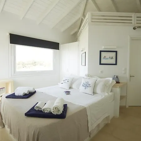 Acantha Boutique Hotel 3*